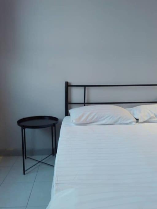 The Cotton Bleu Homestay Куала-Тренгану Экстерьер фото